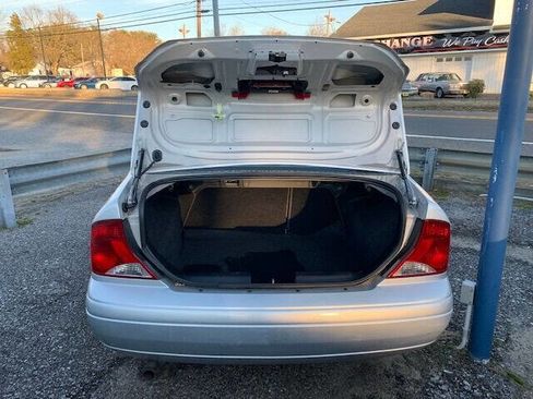 Used 2003 Ford Focus SE image 13