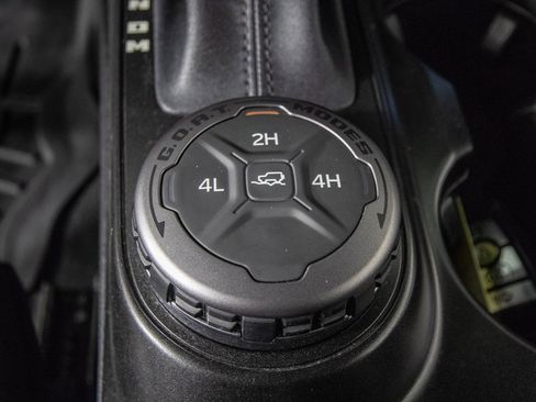 Used 2023 Ford Bronco Outer Banks image 23