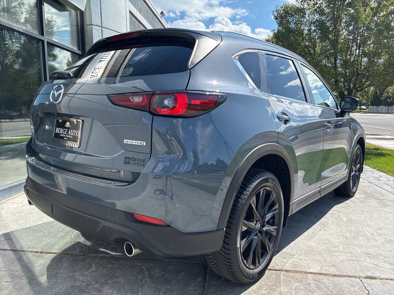 Used 2022 MAZDA CX-5 Carbon Edition AWD/4WD image 5