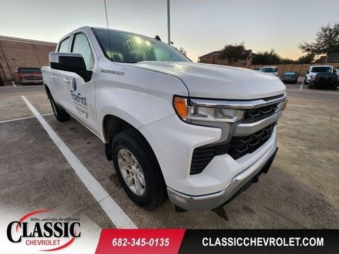 Used 2023 Chevrolet Silverado 1500 LT image 1