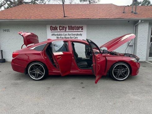 Used 2020 Honda Accord Sport image 9