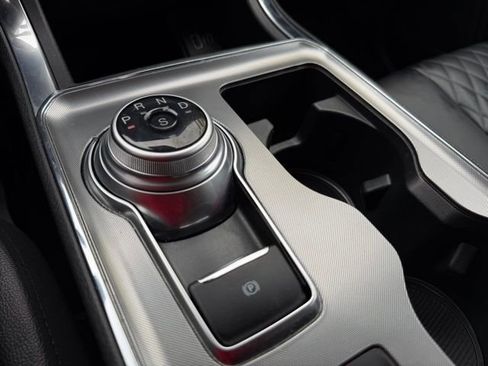 Used 2024 Ford Edge Titanium image 23