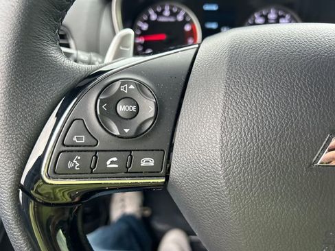 Used 2024 Mitsubishi Eclipse Cross SEL image 13