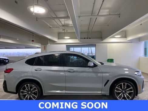 Used 2022 BMW X4 xDrive30i w/ M Sport Package 2 image 5