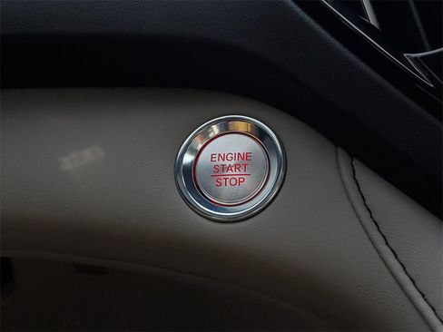 Certified 2024 Acura RDX w/ Technology Package image 30