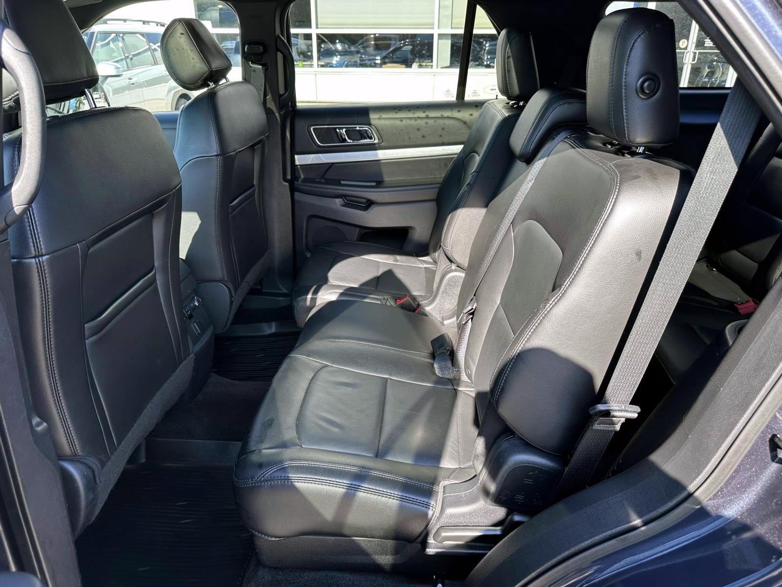 Used 2017 Ford Explorer XLT AWD/4WD image 13