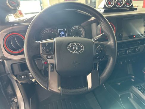 Used 2019 Toyota Tacoma TRD Sport image 79