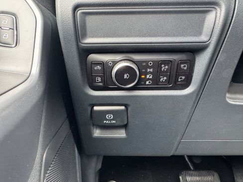 New 2025 Ford F150 XLT w/ Equipment Group 302A MID image 42