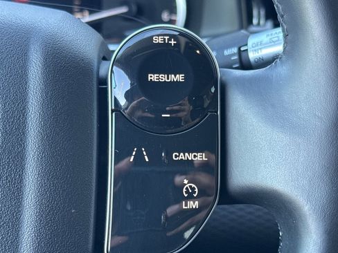 Used 2020 Land Rover Range Rover Evoque S image 28