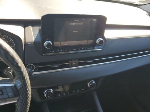 Used 2023 Mitsubishi Outlander ES image 24