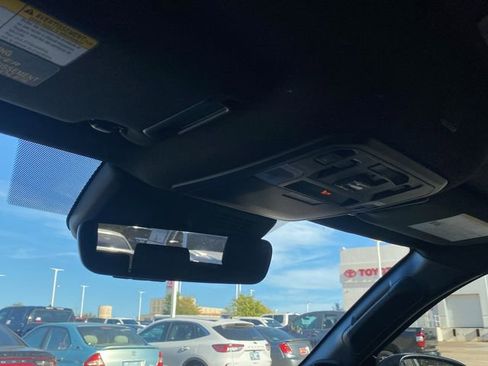 Used 2025 Toyota 4Runner TRD Off-Road Premium image 27