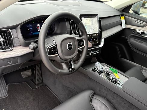 New 2026 Volvo XC90 B6 Ultra w/ Protection Package Premier image 13