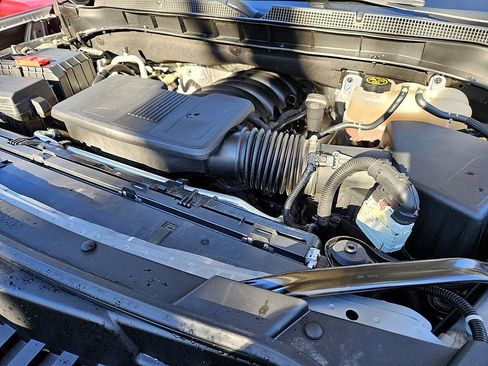 Used 2023 Chevrolet Suburban RST w/ Luxury Package image 19