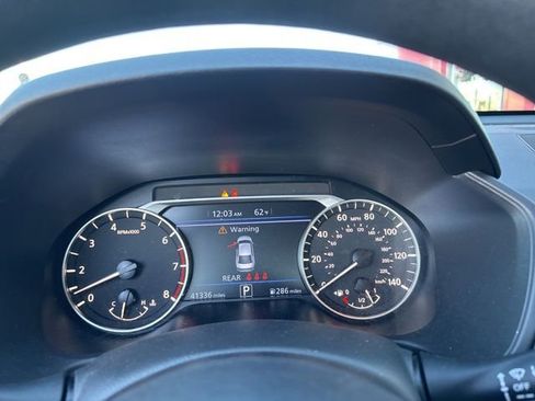 Used 2024 Nissan Altima 2.5 SV image 14