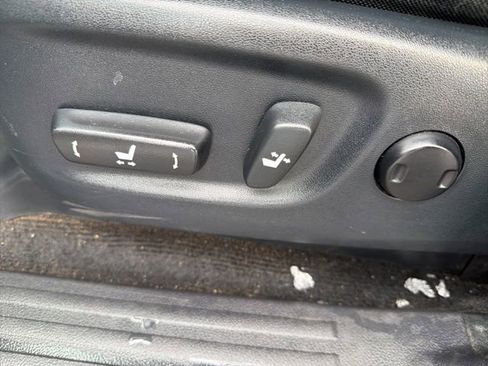 Used 2018 Toyota 4Runner 4WD image 12