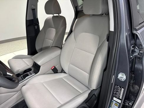 Used 2018 Hyundai Tucson SE AWD/4WD image 11