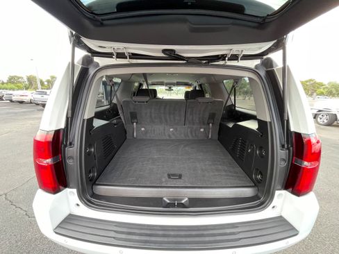 Used 2015 Chevrolet Suburban LS w/ Max Trailering Package RWD image 20