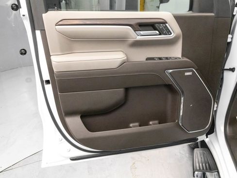 Used 2023 GMC Sierra 1500 SLT w/ SLT Premium Package image 31