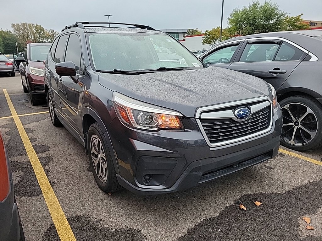 Used 2019 Subaru Forester Premium AWD/4WD image 3