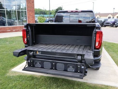 Used 2023 GMC Sierra 1500 Denali w/ Denali Reserve Package AWD/4WD image 40