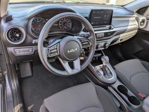 Used 2024 Kia Forte LXS image 10
