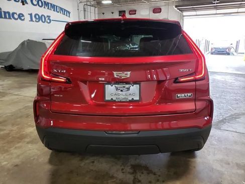 Used 2024 Cadillac XT4 Luxury w/ Cold Weather Package AWD/4WD image 4
