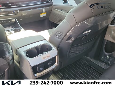 New 2027 Kia Carnival SX FWD image 13