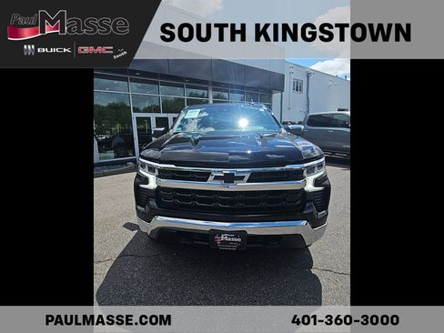 Used 2023 Chevrolet Silverado 1500 LT AWD/4WD image 2