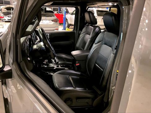 Used 2021 Jeep Gladiator Overland w/ Popular Equipment Package image 7