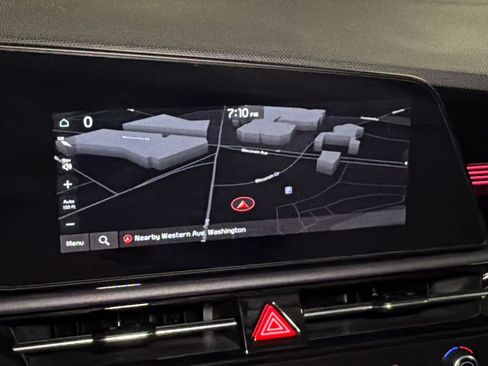 Certified 2023 Kia Niro Wave w/ Wave Preserve Package FWD image 33