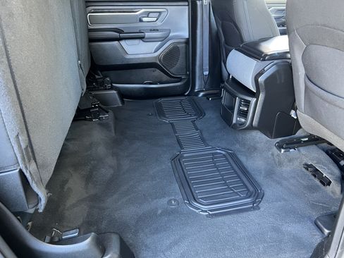 Used 2022 RAM 1500 Big Horn AWD/4WD image 18