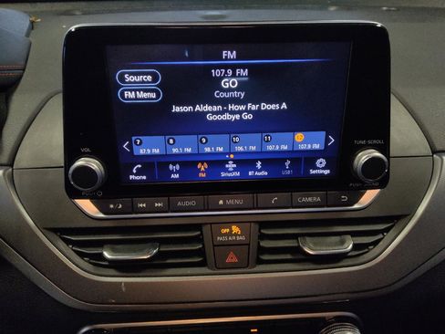 Used 2023 Nissan Altima 2.5 SR FWD image 25