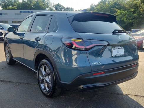 Certified 2026 Honda HR-V LX image 4