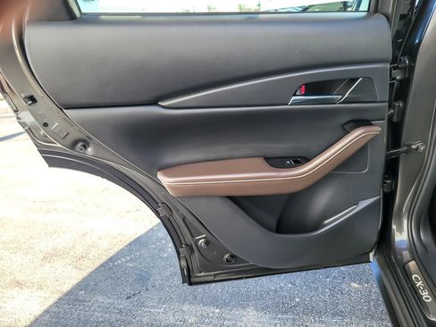 Used 2025 MAZDA CX-30 AWD 2.5 S w/ Premium Package image 18