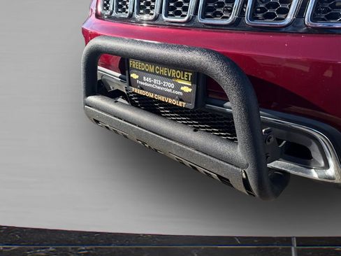 Used 2018 Jeep Grand Cherokee Limited image 9