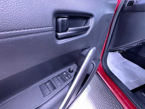 Used 2024 Toyota Corolla Cross LE w/ Moonroof Package AWD/4WD image 12