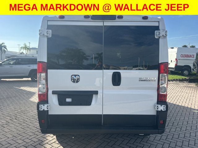 Used 2025 RAM ProMaster 2500 w/ U-Haul Equipment Group FWD image 7