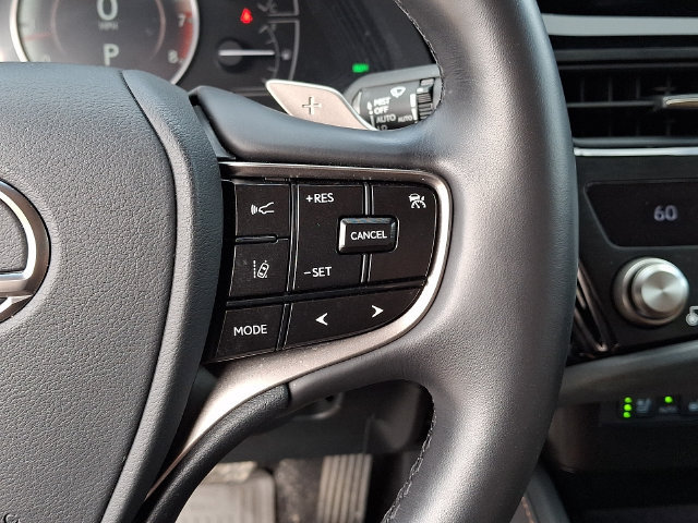 Used 2025 Lexus ES 350 w/ Premium Package FWD image 8