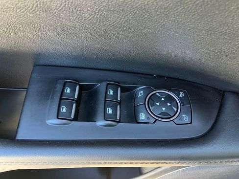 Used 2023 Lincoln Nautilus Reserve w/ Equipment Group 201A image 15