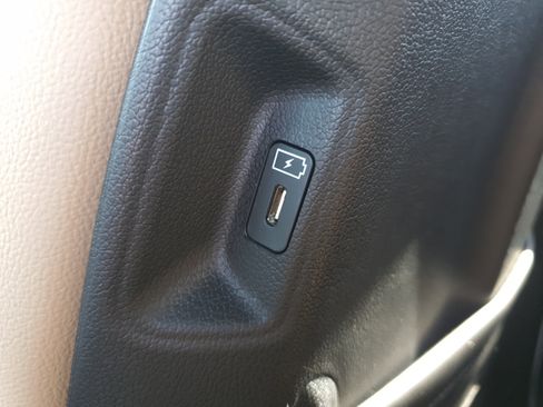 New 2025 Kia Sorento SX Prestige w/ Olive Brown Leather Package image 18