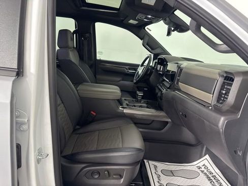 Used 2023 Chevrolet Silverado 1500 ZR2 w/ ZR2 Bison Edition image 12