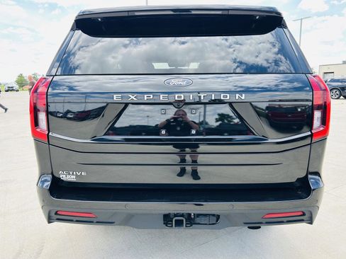 Used 2025 Ford Expedition Active AWD/4WD image 47