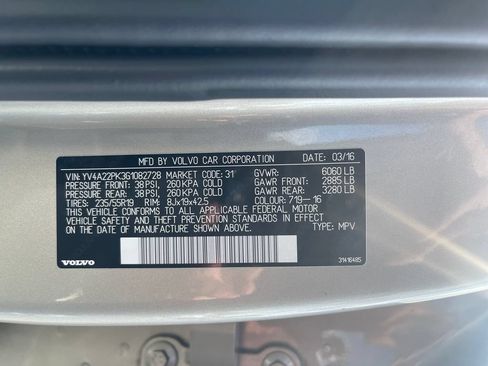 Used 2016 Volvo XC90 T6 Momentum w/ Momentum Plus Package AWD/4WD image 34