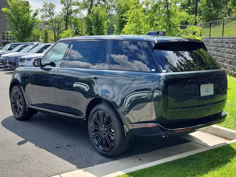 New 2026 Land Rover Range Rover Long Wheelbase SE AWD/4WD image 12