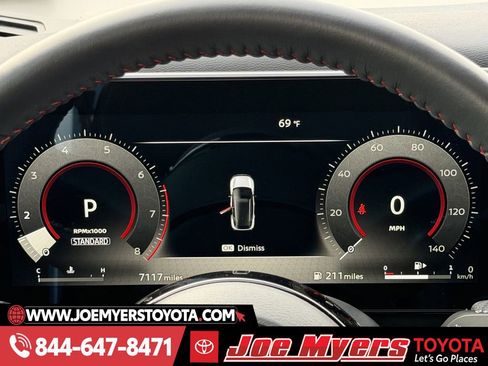 Used 2025 Nissan Kicks SR w/ Illumination Package image 16