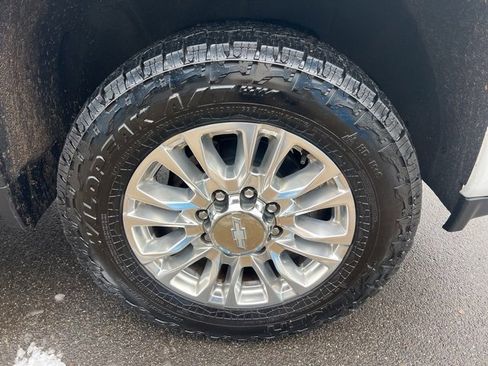 Used 2020 Chevrolet Silverado 3500 High Country w/ Z71 Off-Road Package image 13