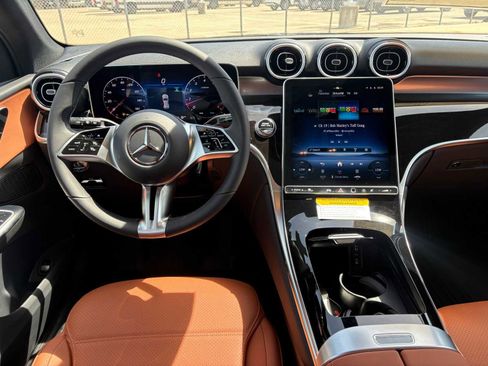 New 2026 Mercedes-Benz GLC 300 4MATIC image 12