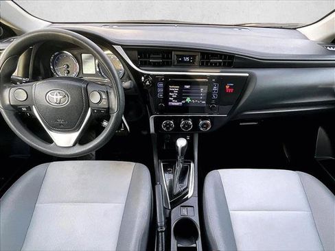Used 2019 Toyota Corolla L FWD image 16