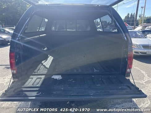 Used 1999 Ford F250 Lariat image 12