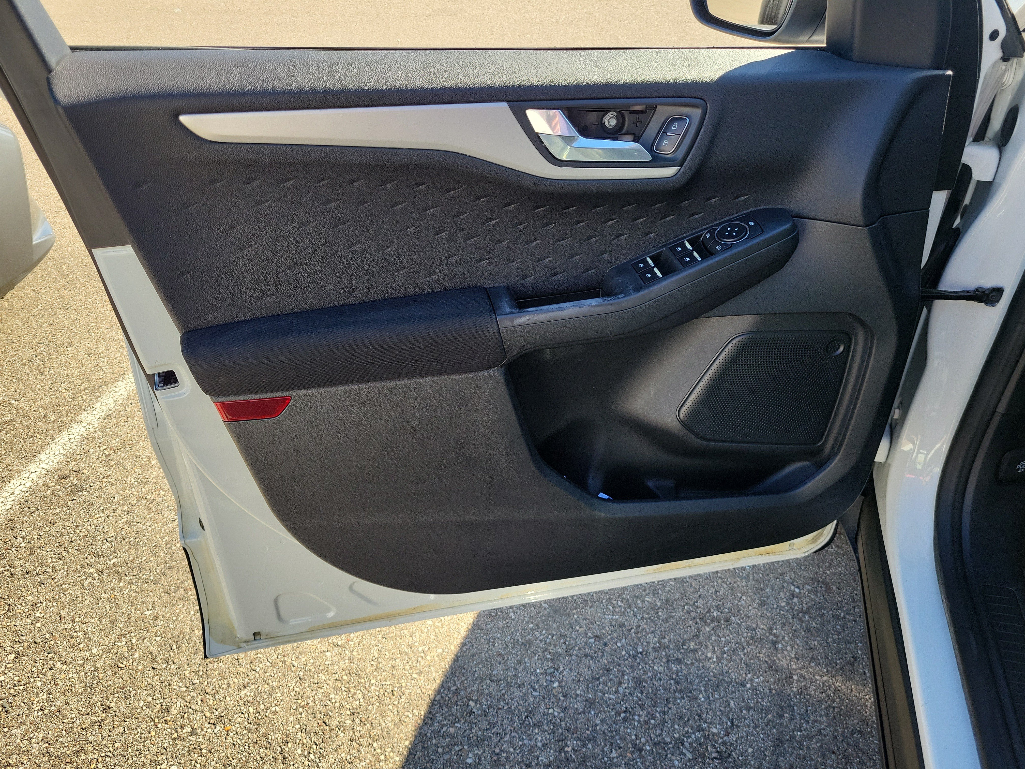 Used 2020 Ford Escape SE AWD/4WD image 18